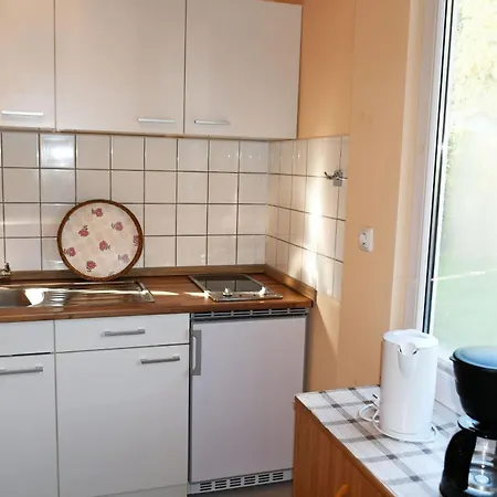 Deb 045 Mit Gartenterrasse In *