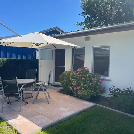 Deb 045 Mit Gartenterrasse In *